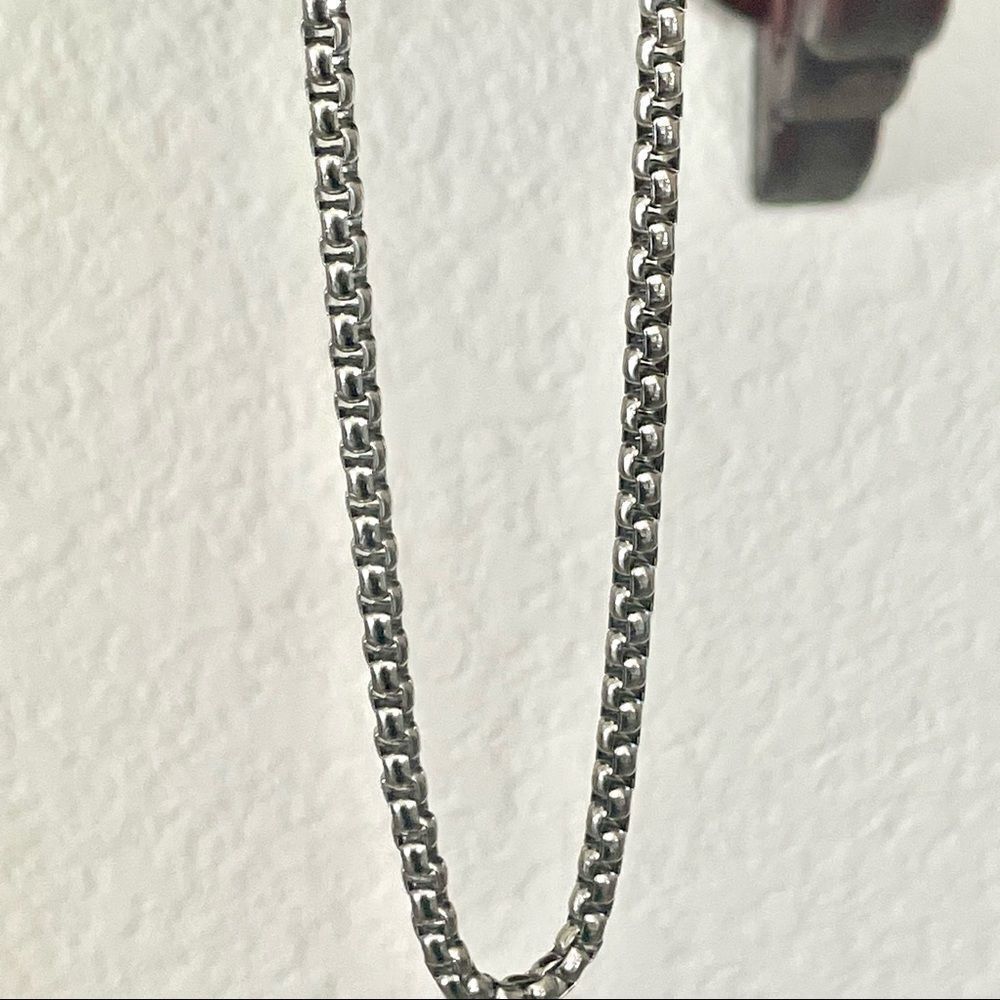 Silvertone Necklace - image 3